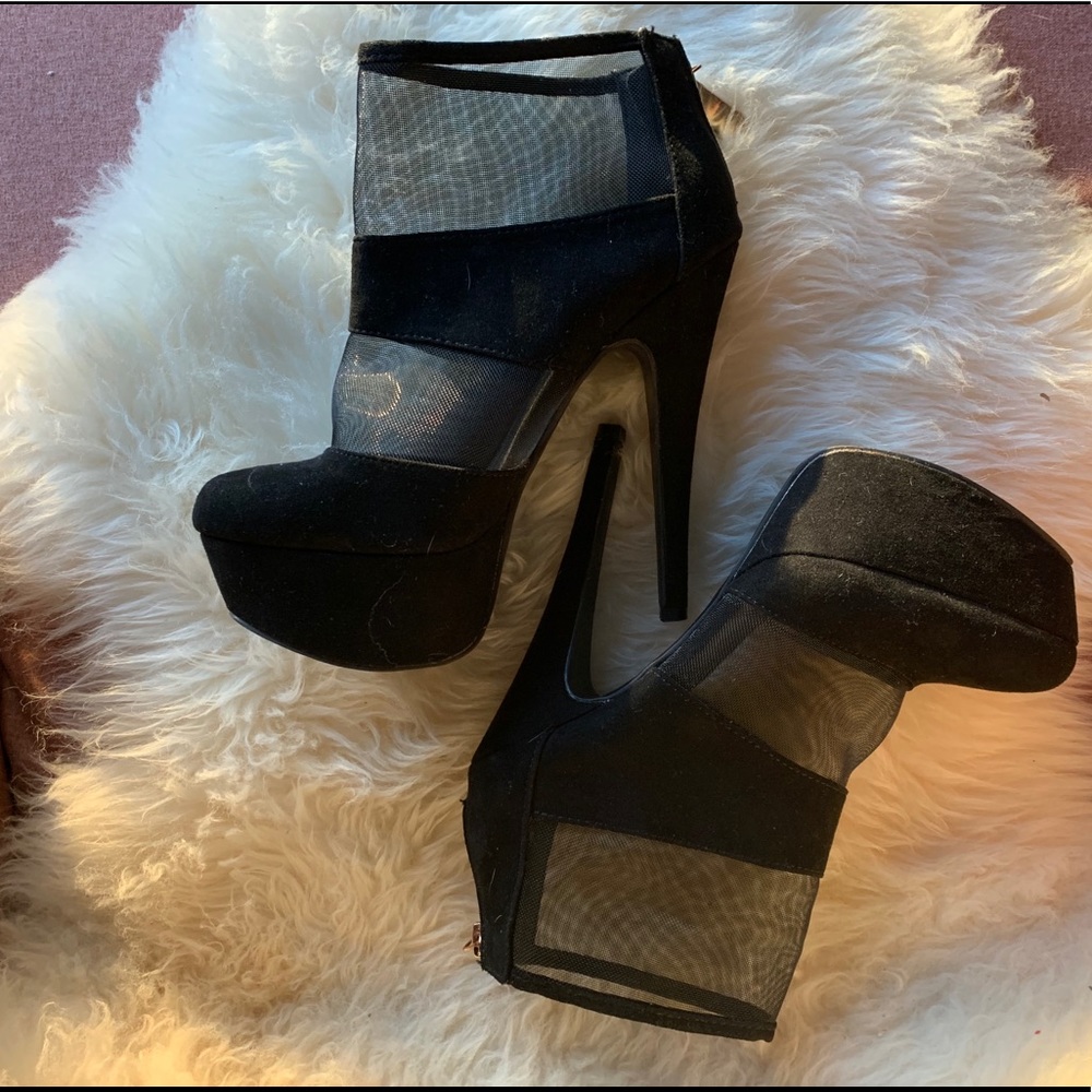 ✨SOLD✨✔️✔️ Blk Suede Mesh Platform Stiletto